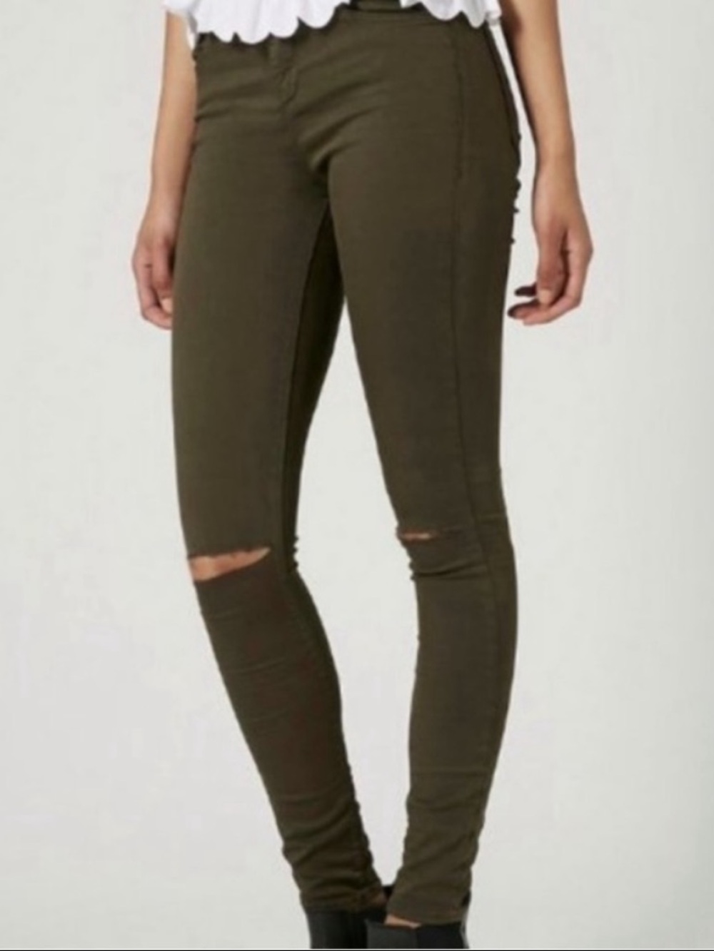 Topshop Moto Ripped Leigh Jeans in Olive